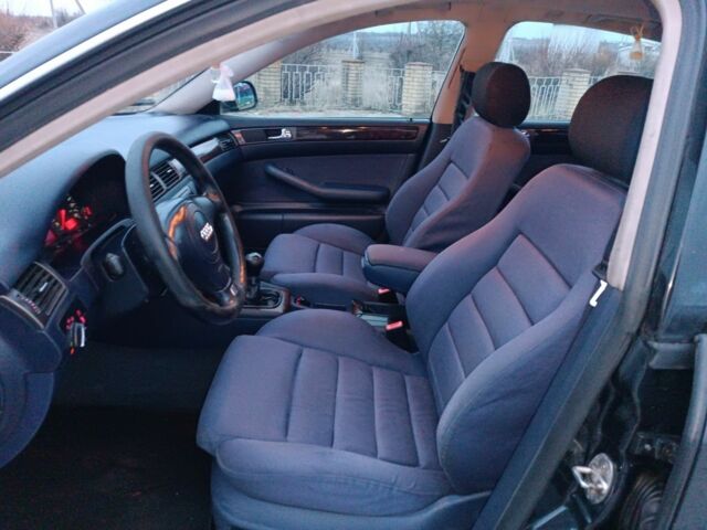 Черный Ауди А6, объемом двигателя 2.5 л и пробегом 250 тыс. км за 2850 $, фото 9 на Automoto.ua