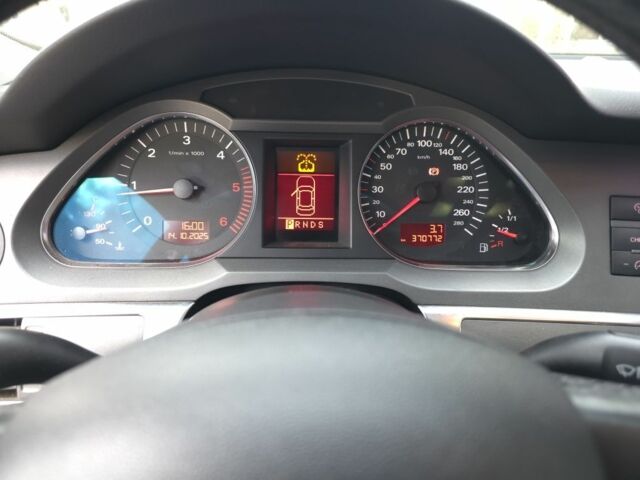 Черный Ауди А6, объемом двигателя 3 л и пробегом 370 тыс. км за 5100 $, фото 7 на Automoto.ua