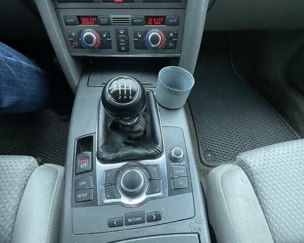 Черный Ауди А6, объемом двигателя 2 л и пробегом 215 тыс. км за 6000 $, фото 5 на Automoto.ua