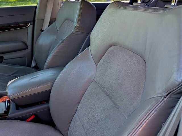 Черный Ауди А6, объемом двигателя 2.4 л и пробегом 220 тыс. км за 5950 $, фото 6 на Automoto.ua