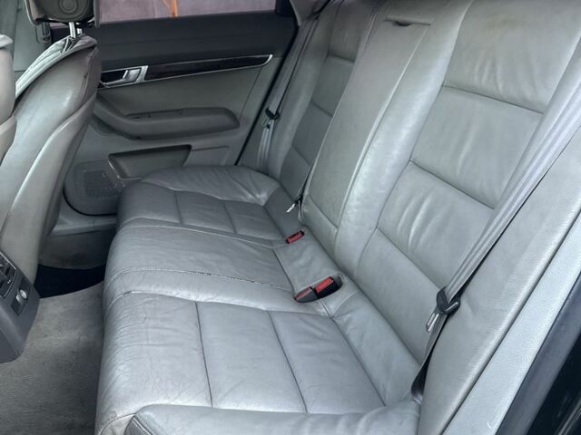 Черный Ауди А6, объемом двигателя 3 л и пробегом 315 тыс. км за 3800 $, фото 12 на Automoto.ua