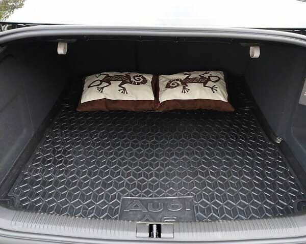 Ауди А6 2006 в Черкассах на Automoto.ua Черный Ауди А6, объемом двигателя 3.2 л и пробегом 222 тыс. км за 7500 $, фото 31 на Automoto.ua