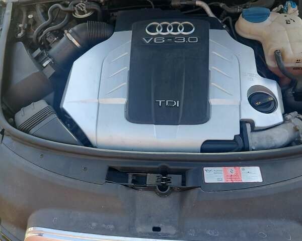 Черный Ауди А6, объемом двигателя 3 л и пробегом 324 тыс. км за 8000 $, фото 4 на Automoto.ua
