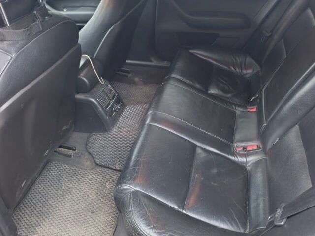 Чорний Ауді А6, об'ємом двигуна 2 л та пробігом 330 тис. км за 7200 $, фото 6 на Automoto.ua