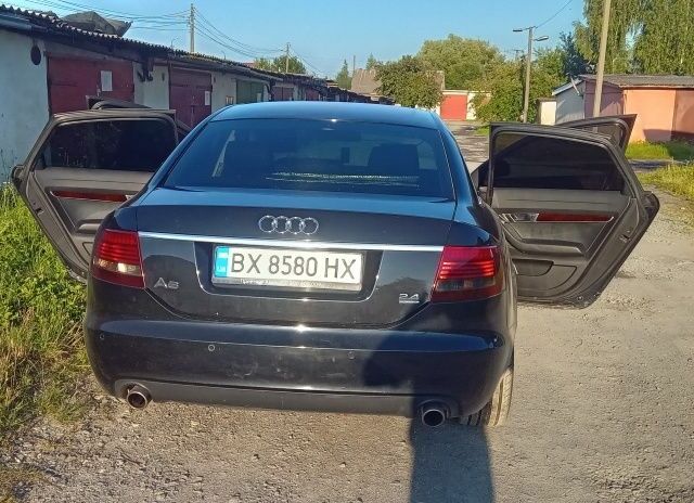 Черный Ауди А6, объемом двигателя 2.4 л и пробегом 260 тыс. км за 7300 $, фото 7 на Automoto.ua