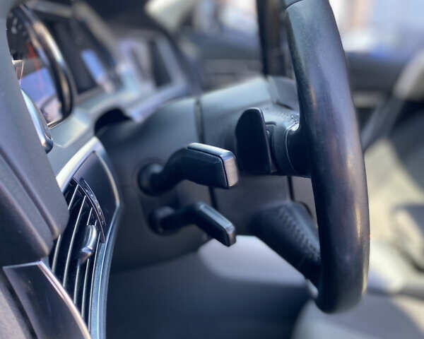 Черный Ауди А6, объемом двигателя 2 л и пробегом 420 тыс. км за 8900 $, фото 6 на Automoto.ua