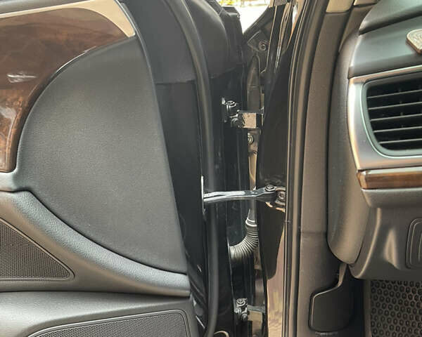 Ауди А6 2011 в Одессе на Automoto.ua Черный Ауди А6, объемом двигателя 2.8 л и пробегом 175 тыс. км за 12800 $, фото 3 на Automoto.ua