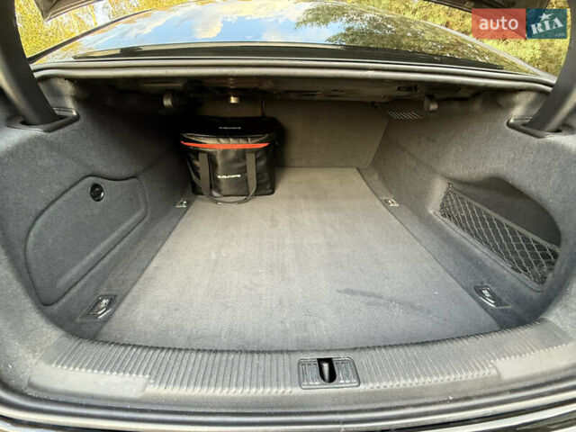 Чорний Ауді А6, об'ємом двигуна 2 л та пробігом 242 тис. км за 13499 $, фото 35 на Automoto.ua