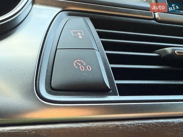Чорний Ауді А6, об'ємом двигуна 2 л та пробігом 242 тис. км за 13499 $, фото 42 на Automoto.ua