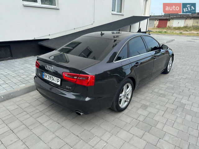 Черный Ауди А6, объемом двигателя 1.98 л и пробегом 260 тыс. км за 9750 $, фото 5 на Automoto.ua