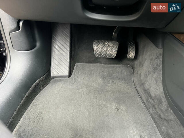 Черный Ауди А6, объемом двигателя 3 л и пробегом 144 тыс. км за 17950 $, фото 60 на Automoto.ua