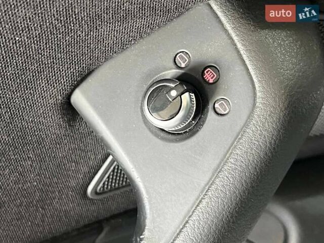 Чорний Ауді А6, об'ємом двигуна 2.77 л та пробігом 250 тис. км за 11700 $, фото 7 на Automoto.ua