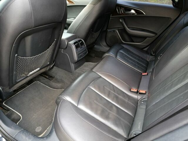 Черный Ауди А6, объемом двигателя 3 л и пробегом 230 тыс. км за 11900 $, фото 3 на Automoto.ua