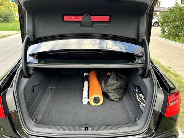 Черный Ауди А6, объемом двигателя 2.8 л и пробегом 211 тыс. км за 15500 $, фото 3 на Automoto.ua