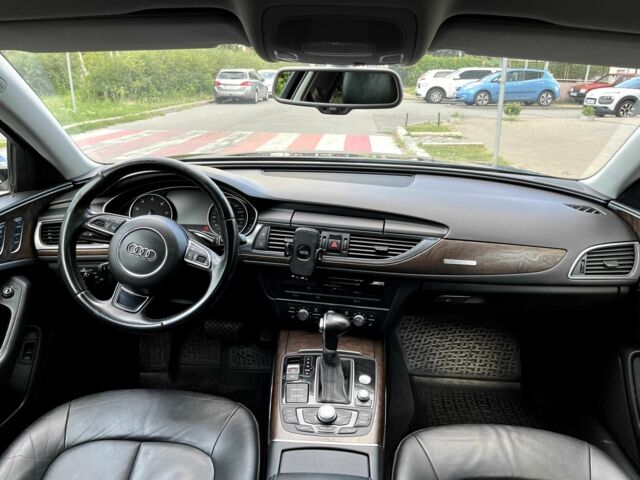 Черный Ауди А6, объемом двигателя 2.8 л и пробегом 211 тыс. км за 15500 $, фото 5 на Automoto.ua