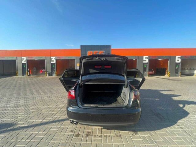 Черный Ауди А6, объемом двигателя 2 л и пробегом 308 тыс. км за 13500 $, фото 12 на Automoto.ua