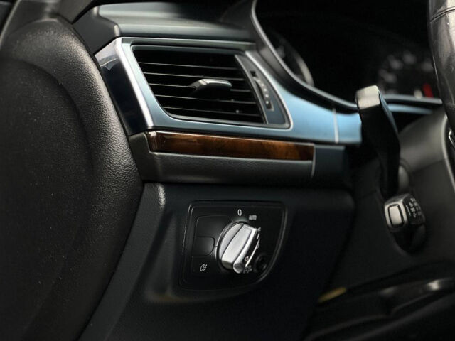 Черный Ауди А6, объемом двигателя 3 л и пробегом 210 тыс. км за 13000 $, фото 7 на Automoto.ua