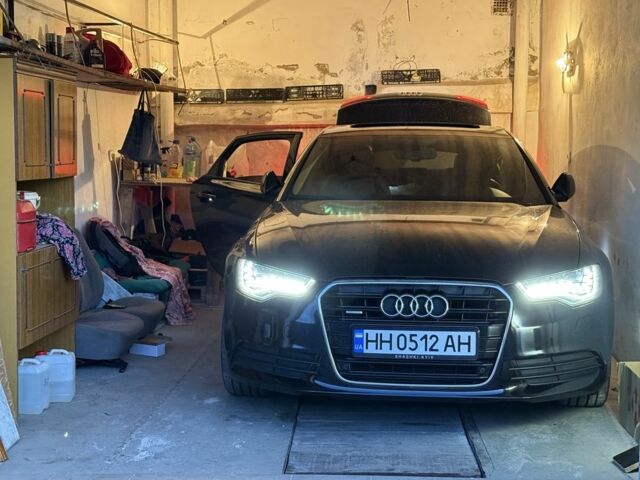 Чорний Ауді А6, об'ємом двигуна 3 л та пробігом 242 тис. км за 15999 $, фото 5 на Automoto.ua