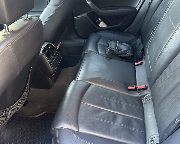 Чорний Ауді А6, об'ємом двигуна 1.98 л та пробігом 268 тис. км за 12500 $, фото 4 на Automoto.ua