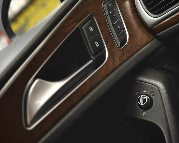 Ауди А6 2013 в Киеве на Automoto.ua Черный Ауди А6, объемом двигателя 2 л и пробегом 183 тыс. км за 12500 $, фото 11 на Automoto.ua