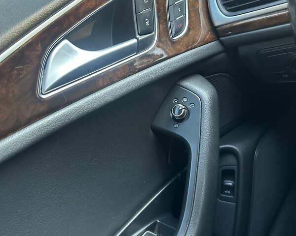 Чорний Ауді А6, об'ємом двигуна 1.98 л та пробігом 268 тис. км за 12500 $, фото 2 на Automoto.ua