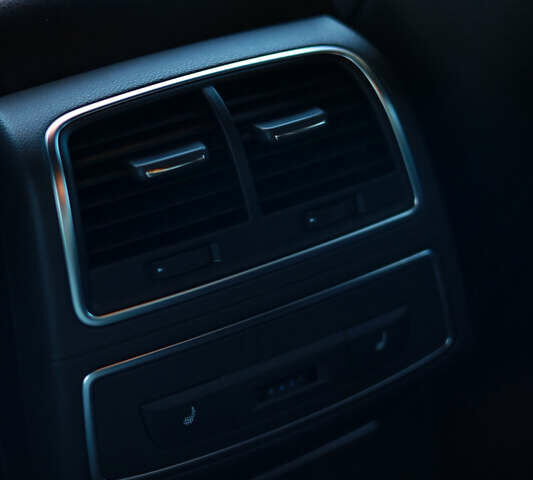 Черный Ауди А6, объемом двигателя 3 л и пробегом 243 тыс. км за 13000 $, фото 7 на Automoto.ua