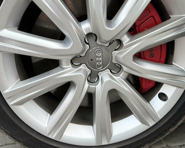 Чорний Ауді А6, об'ємом двигуна 3 л та пробігом 243 тис. км за 15000 $, фото 5 на Automoto.ua