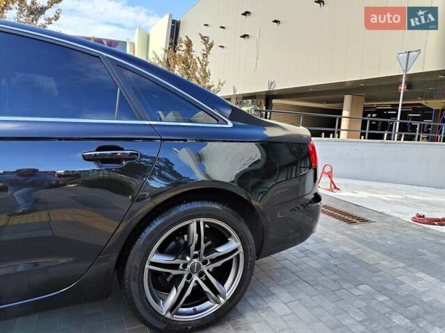 Черный Ауди А6, объемом двигателя 3 л и пробегом 210 тыс. км за 15990 $, фото 6 на Automoto.ua