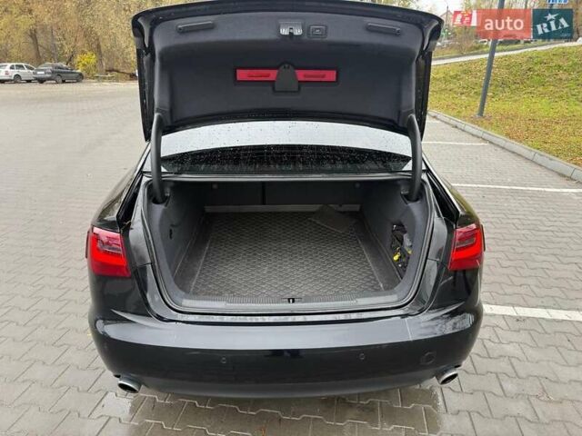 Черный Ауди А6, объемом двигателя 2.97 л и пробегом 350 тыс. км за 18500 $, фото 12 на Automoto.ua