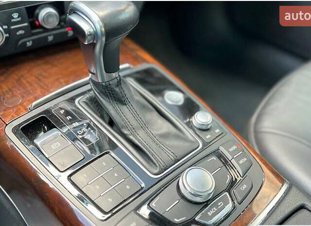 Черный Ауди А6, объемом двигателя 1.98 л и пробегом 150 тыс. км за 14300 $, фото 6 на Automoto.ua