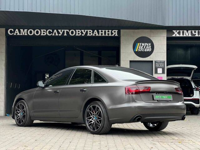 Черный Ауди А6, объемом двигателя 2 л и пробегом 220 тыс. км за 13900 $, фото 9 на Automoto.ua