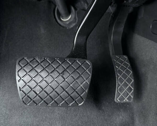 Чорний Ауді А6, об'ємом двигуна 3 л та пробігом 205 тис. км за 21500 $, фото 34 на Automoto.ua