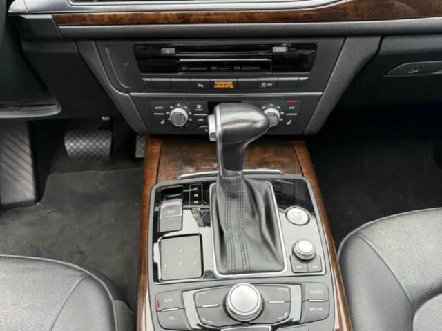 Чорний Ауді А6, об'ємом двигуна 2 л та пробігом 138 тис. км за 10900 $, фото 6 на Automoto.ua