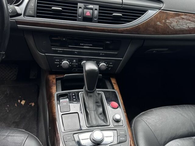 Чорний Ауді А6, об'ємом двигуна 2 л та пробігом 160 тис. км за 14800 $, фото 9 на Automoto.ua