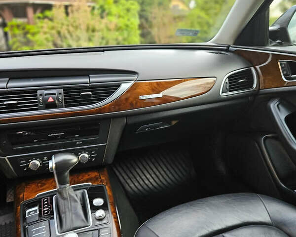 Чорний Ауді А6, об'ємом двигуна 1.98 л та пробігом 187 тис. км за 15000 $, фото 6 на Automoto.ua