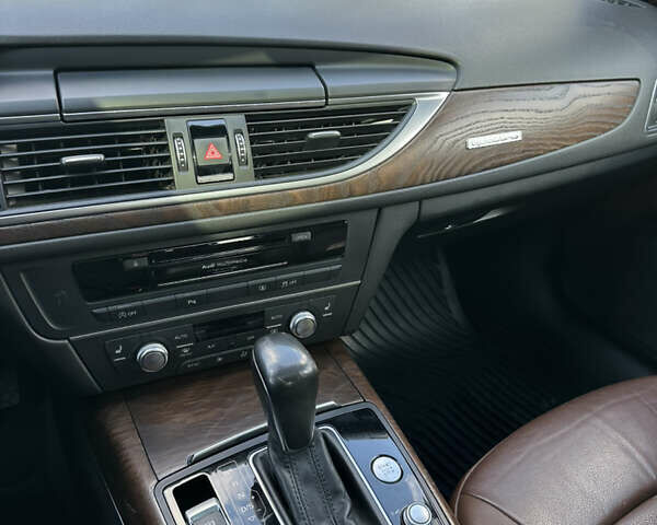 Ауди А6 2015 в Львове на Automoto.ua Черный Ауди А6, объемом двигателя 1.98 л и пробегом 137 тыс. км за 15700 $, фото 10 на Automoto.ua