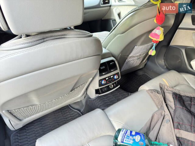 Черный Ауди А6, объемом двигателя 3 л и пробегом 263 тыс. км за 25000 $, фото 6 на Automoto.ua