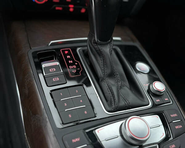 Черный Ауди А6, объемом двигателя 2 л и пробегом 250 тыс. км за 16000 $, фото 16 на Automoto.ua