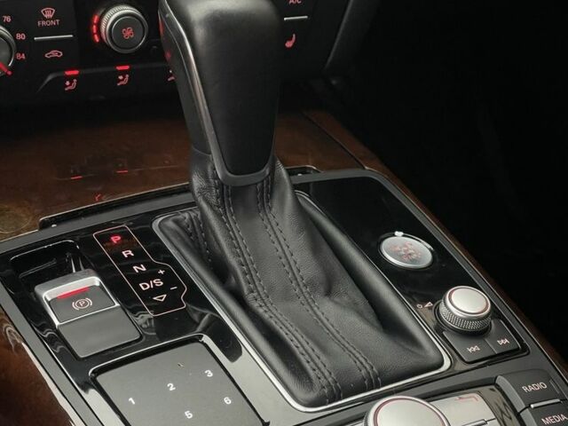 Чорний Ауді А6, об'ємом двигуна 2 л та пробігом 193 тис. км за 17850 $, фото 16 на Automoto.ua