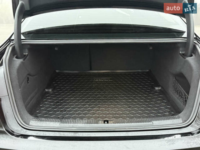 Черный Ауди А6, объемом двигателя 2 л и пробегом 250 тыс. км за 16000 $, фото 24 на Automoto.ua