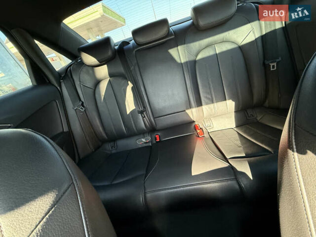 Черный Ауди А6, объемом двигателя 2 л и пробегом 225 тыс. км за 15000 $, фото 9 на Automoto.ua