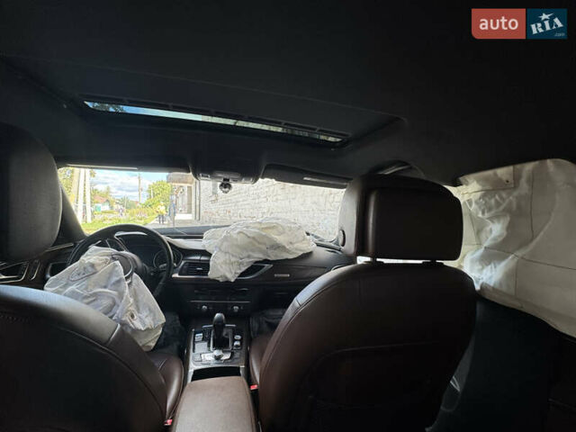 Черный Ауди А6, объемом двигателя 2 л и пробегом 130 тыс. км за 8000 $, фото 4 на Automoto.ua