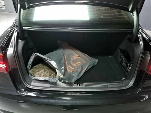 Чорний Ауді А6, об'ємом двигуна 3 л та пробігом 109 тис. км за 19300 $, фото 19 на Automoto.ua