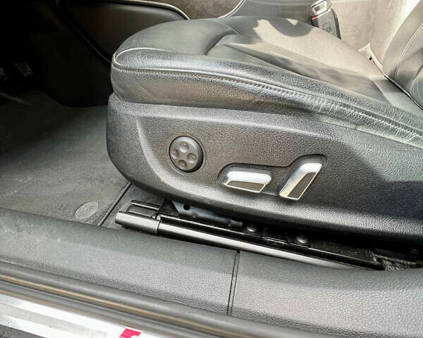 Чорний Ауді А6, об'ємом двигуна 2 л та пробігом 141 тис. км за 23000 $, фото 13 на Automoto.ua