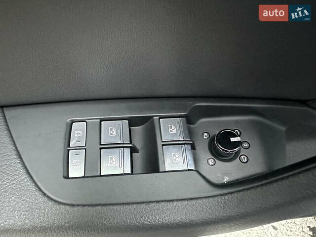 Чорний Ауді А6, об'ємом двигуна 3 л та пробігом 92 тис. км за 32999 $, фото 13 на Automoto.ua