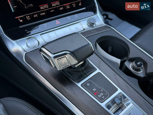 Чорний Ауді А6, об'ємом двигуна 3 л та пробігом 111 тис. км за 35700 $, фото 26 на Automoto.ua