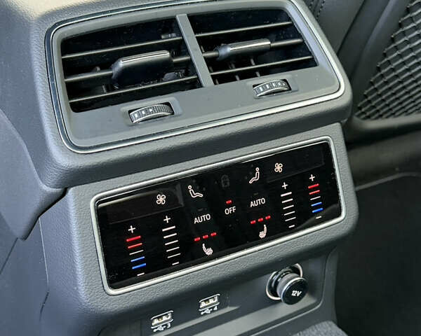 Чорний Ауді А6, об'ємом двигуна 3 л та пробігом 111 тис. км за 35700 $, фото 40 на Automoto.ua