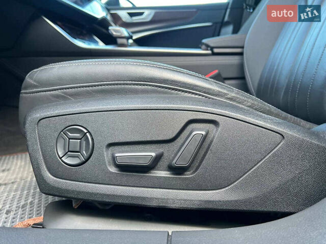 Ауді А6 2019 у Львові на Automoto.ua Чорний Ауді А6, об'ємом двигуна 3 л та пробігом 111 тис. км за 35990 $, фото 20 на Automoto.ua