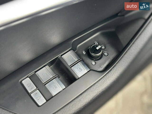 Ауди А6 2019 в Днепре (Днепропетровске) на Automoto.ua Черный Ауди А6, объемом двигателя 1.98 л и пробегом 122 тыс. км за 29999 $, фото 18 на Automoto.ua