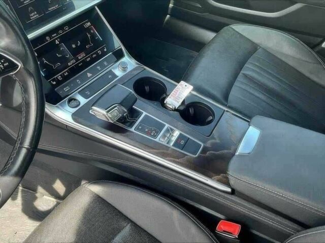 Черный Ауди А6, объемом двигателя 2 л и пробегом 28 тыс. км за 25000 $, фото 7 на Automoto.ua